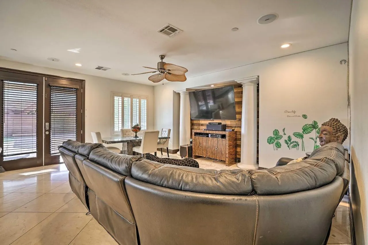 Las Vegas Home With Pool And Hot Tub, 9 Mi To Strip! 0*, Las Vegas