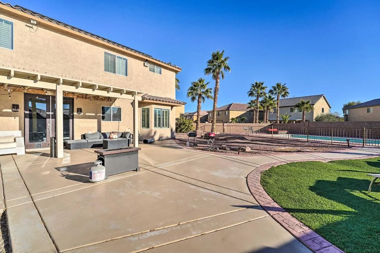Holiday home Las Vegas Home With Pool And Hot Tub, 9 Mi To Strip!